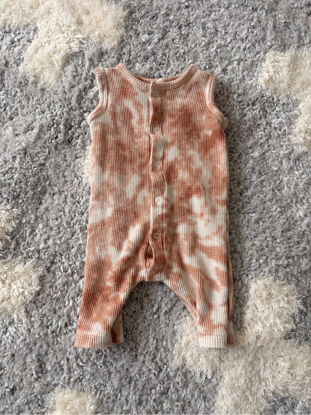 Sleeveless Tie-Dye Ribbed Baby One-Piece in Rust & White